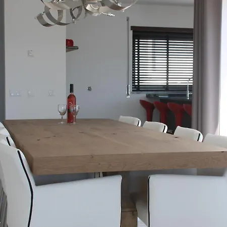 Super Luxury Villa With A Private Pool And Game Room, About 400 M From The Ocean * Lourinha (Lisbon)