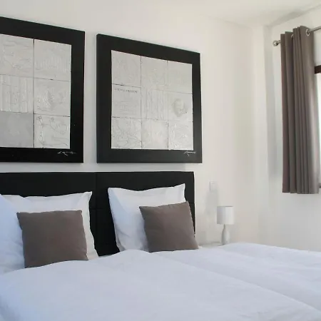 Super Luxury Villa With A Private Pool And Game Room, About 400 M From The Ocean Villa